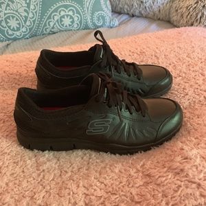 NEW Sketchers Sneakers